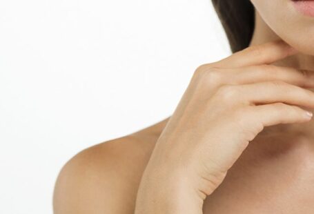 Boyun ve Dekolte Kırışıklıkları